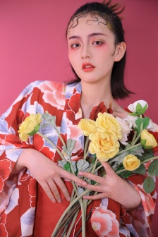 花蒂被吸得异常肿大